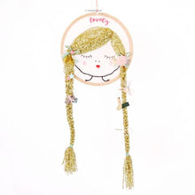 Load image into Gallery viewer, EMBROIDED FRAME GILR HAIR CLIP HOLDER