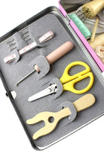 Load image into Gallery viewer, KNITTING KIT