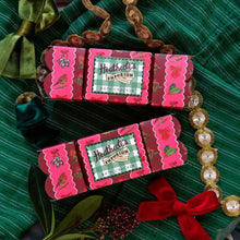 Load image into Gallery viewer, HEATHCOTES EMPORIUM FESTIVE BATH BOMB CRACKERS