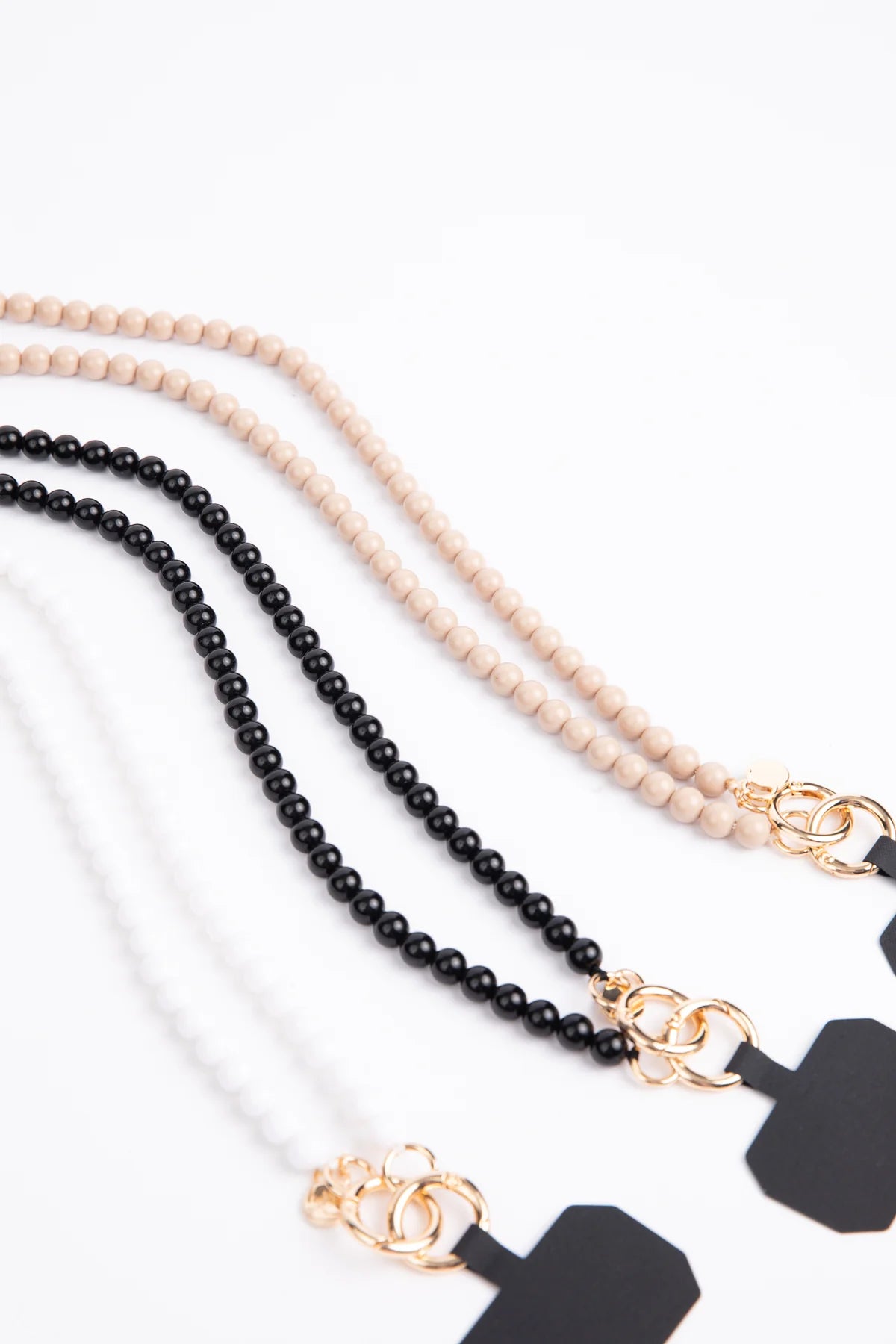 BEADED PHONE CHAIN BLACK