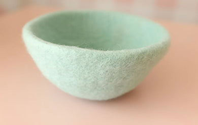 FELT BOWL PASTEL GREEN