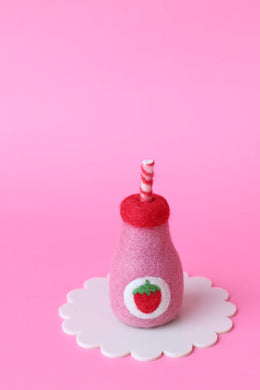 FELT DOLLY DRINK STRAWBERRY JUICE