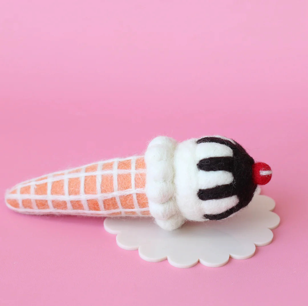 FELT ICE CREAM CONE CHOC DIPPED CHERRY