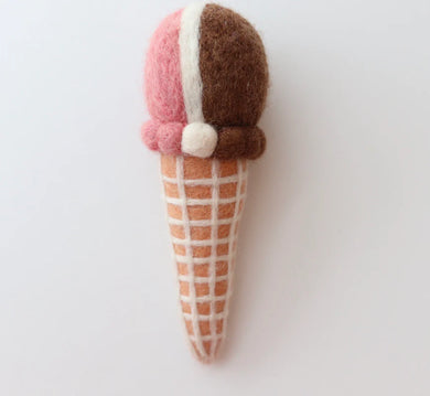 FELT ICE CREAM CONE NEAPOLITON