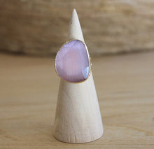 Load image into Gallery viewer, RING OVAL QUARTZ PINK
